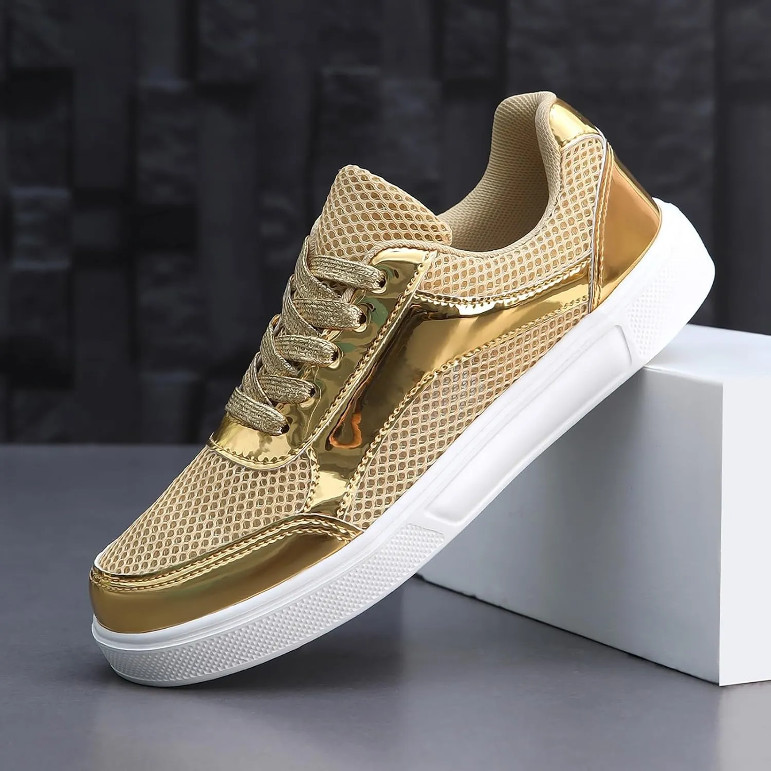 Women Slip On Walking Sneakers Casual Comfortable Shoes Lightweight Canvas Flats Non Slip Breathable Loafers